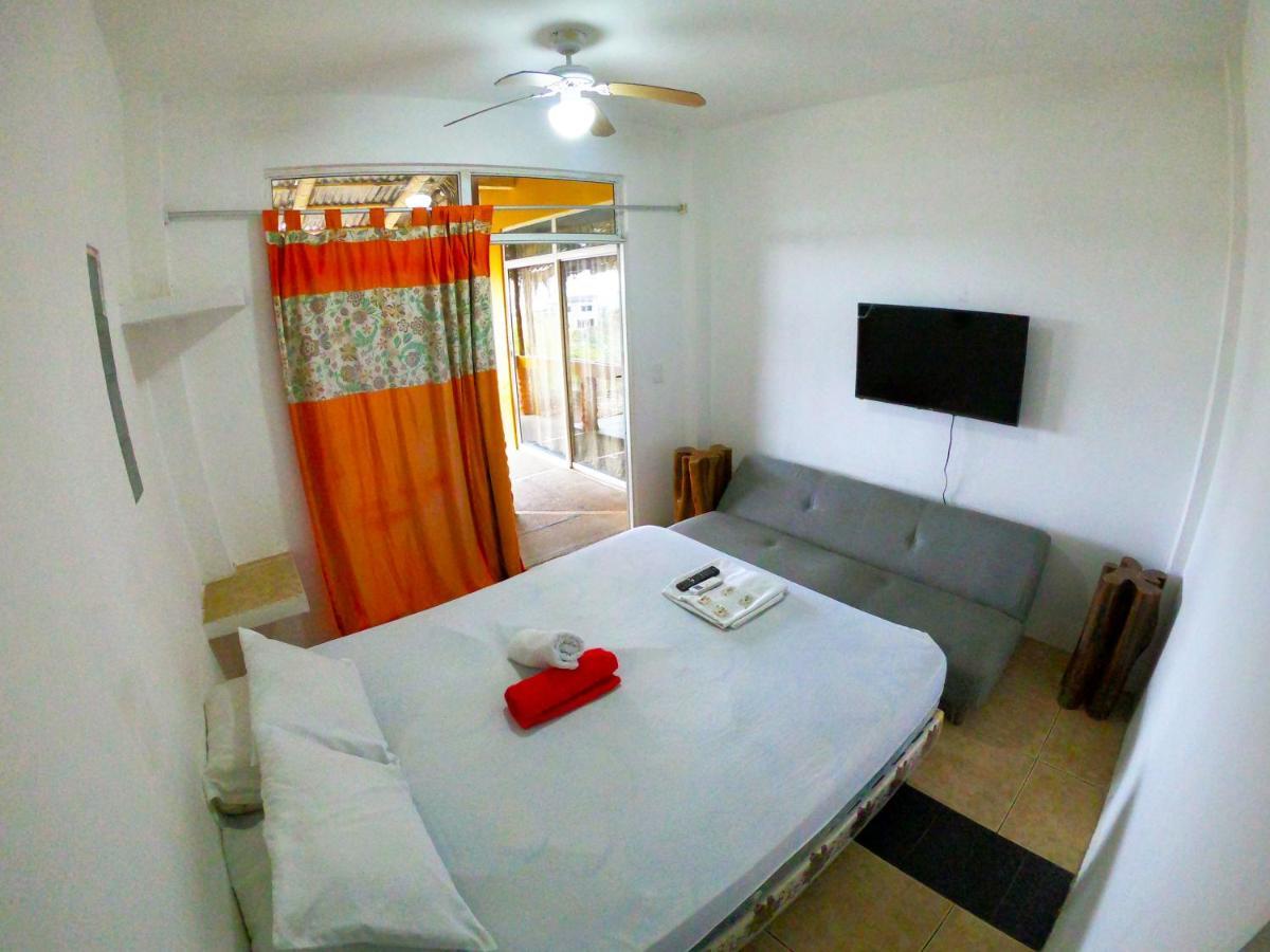 Montañita Kiwi Suites Hostel المظهر الخارجي الصورة