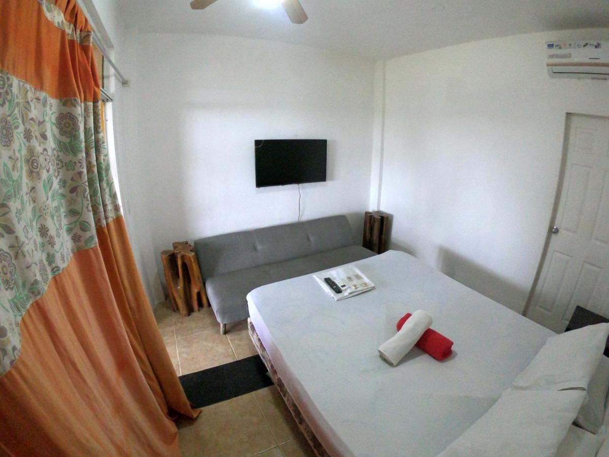 Montañita Kiwi Suites Hostel المظهر الخارجي الصورة