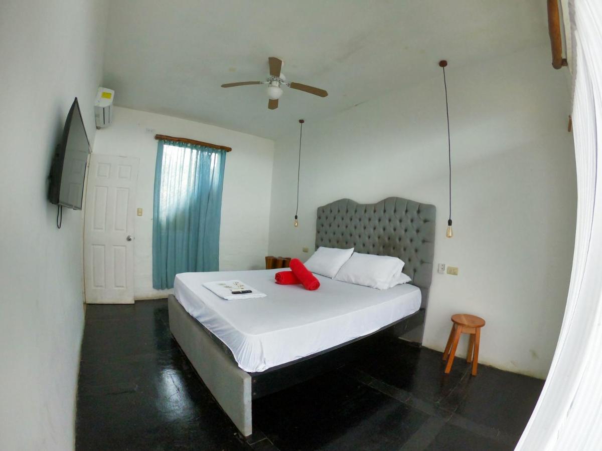 Montañita Kiwi Suites Hostel المظهر الخارجي الصورة