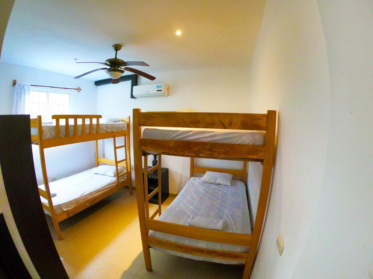 Montañita Kiwi Suites Hostel المظهر الخارجي الصورة