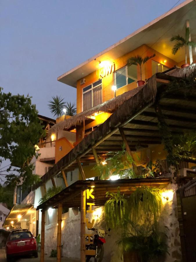 Montañita Kiwi Suites Hostel المظهر الخارجي الصورة